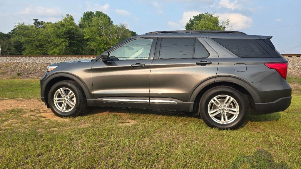 2020 Ford Explorer XLT - Photo 6